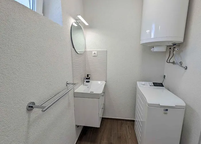 In 54826 Balatonmáriafürdő