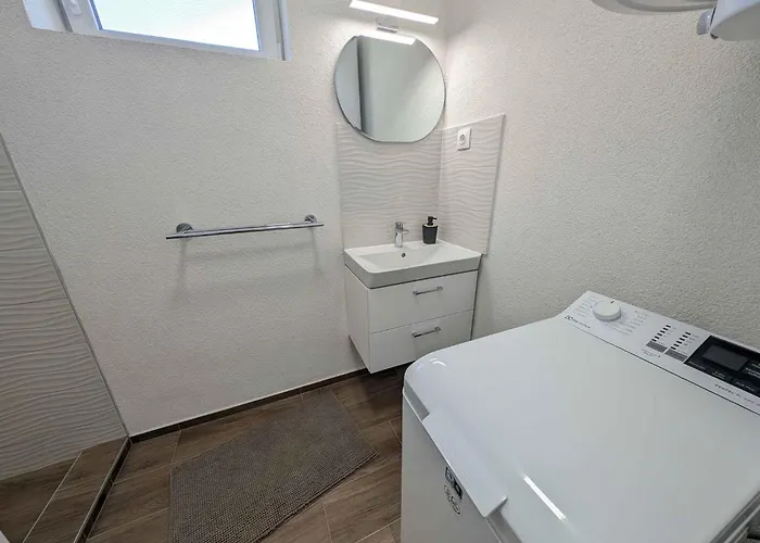 In 54826 Balatonmáriafürdő